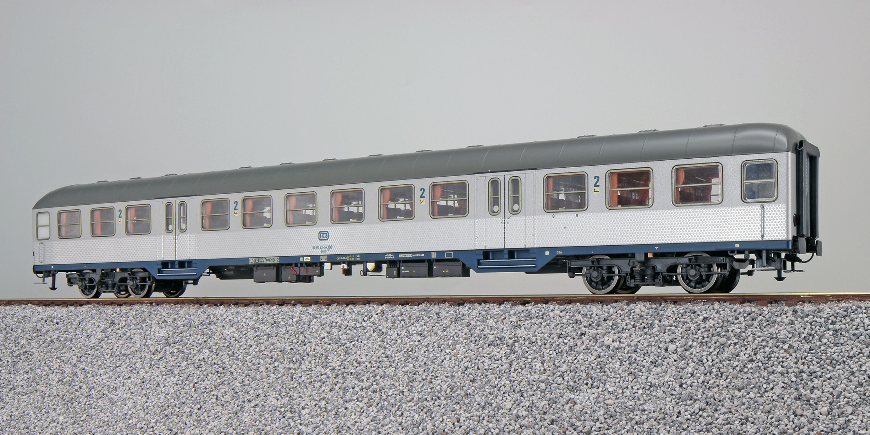 H0 Silberling / n-Wagen Bnrz 725, 22-34 106-1, 2. Kl, DB Ep. IV, silber, Pfauenauge, Rahmen ozeanblau, Dach umbragrau, DC